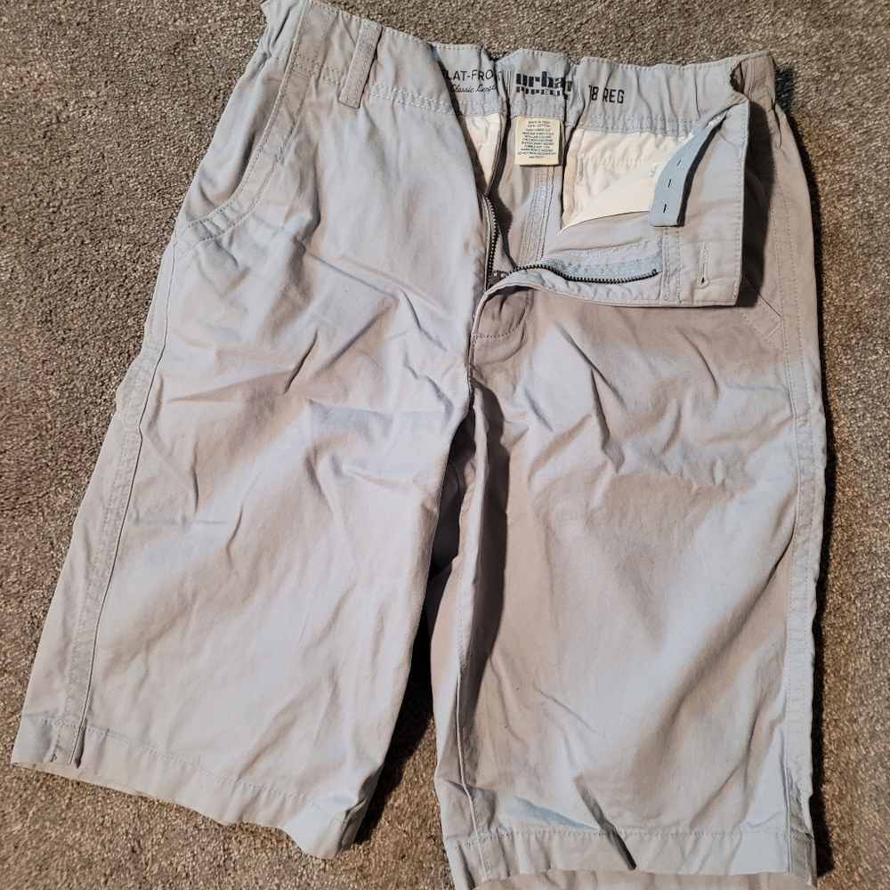 Urban Pipeline shorts, size 18, grey
